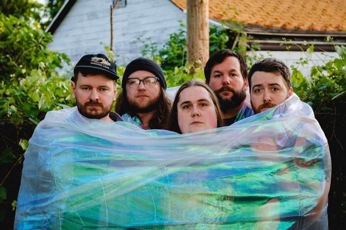 Bonus Room band image