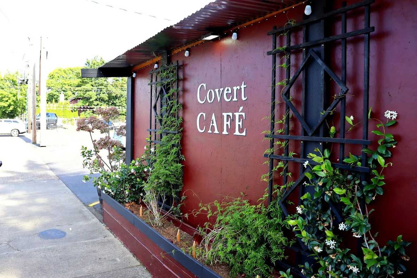 Open Dungeons & Dragons Night! 7-10pm, free, 21+ at Covert Cafe