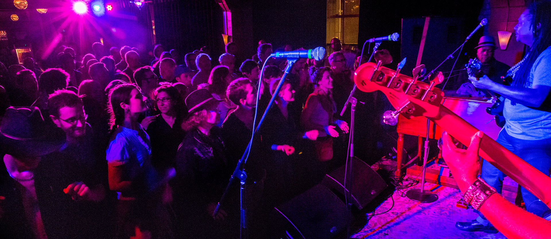 Lolas Room venue image